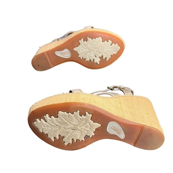 Born Wedge Sandals Women's Size 7 Silver Flower Metallic Platform Sandal - Picture 3 of 10